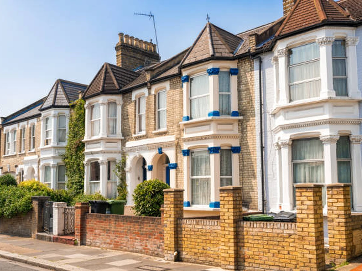 Victorian terraced houses in Worthing with freshly painted exteriors by Worthing Painters
