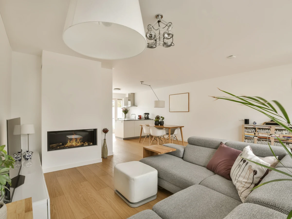 living-room-painting-bright-living-room-worthing-decorators Living Room Painting Costs in Worthing for Worthing Painters