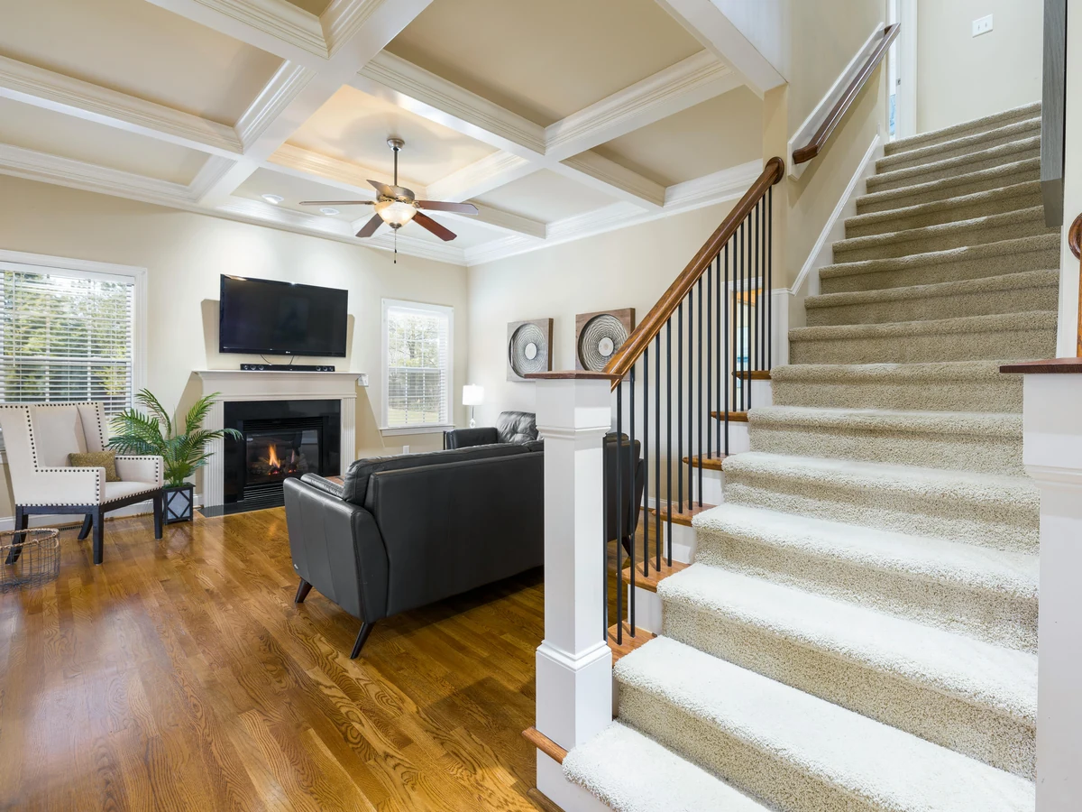 staircase-painting-carpeted-staircase-white-worthing-decorators Staircase Painters in Worthing by Worthing Painters, professional painting service